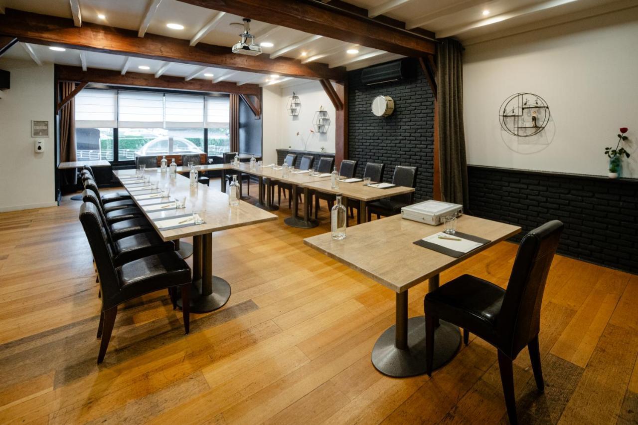 Logis Hotel Restaurant Des Acacias Lille Neuville En Ferrain Невиль-ан-Феррен Экстерьер фото